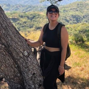 Meet your Posher, Sabrina